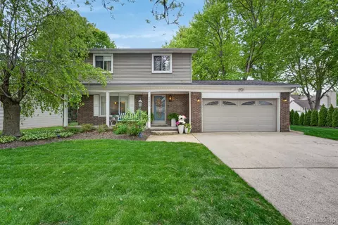 39815 Scottsdale Dr, Canton, MI 48188