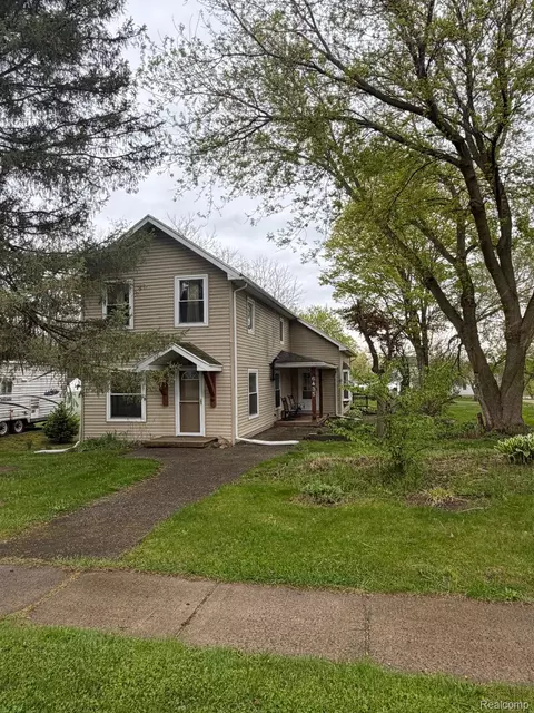 6435 11th St, Otter Lake, MI 48464