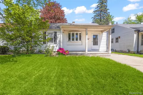 26274 Mcdonald St, Dearborn Heights, MI 48125