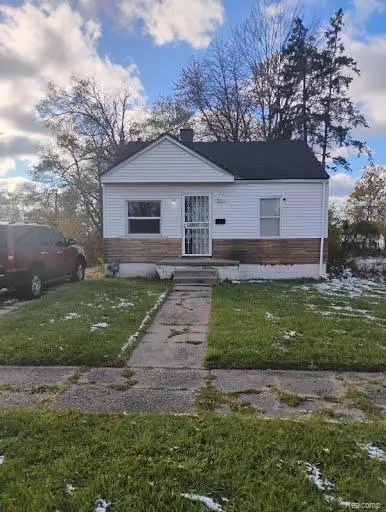 9011 Heyden St, Detroit, MI 48228