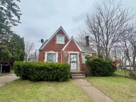 19377 Hull St, Highland Park, MI 48203
