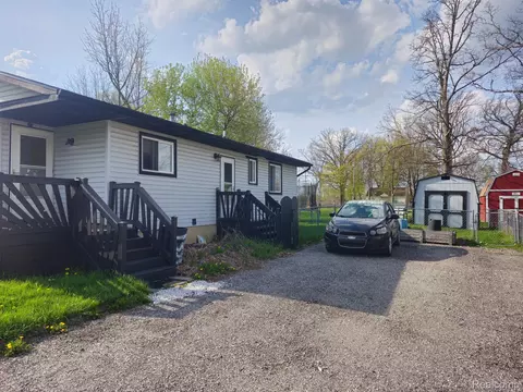 Exterior - 1353 E Decamp St, Burton, MI 48529 photo 2 of 5