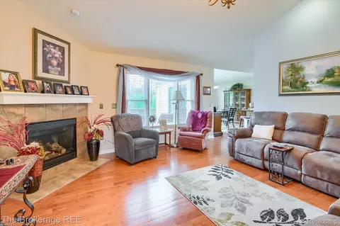 Other - 10047 Fox Run Dr, Davison, MI 48423 photo 4 of 24
