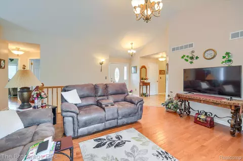 Other - 10047 Fox Run Dr, Davison, MI 48423 photo 7 of 24
