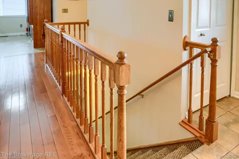 Entry Way - 10047 Fox Run Dr, Davison, MI 48423 photo 3 of 5