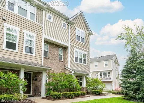 512 Midland Blvd, Royal Oak, MI 48073