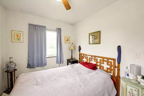 Bedroom - 4987 E M 36, Hamburg, MI 48169 photo 2 of 7