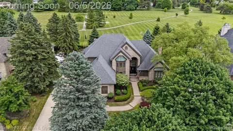 972 Mcdonald Dr, Northville, MI 48167