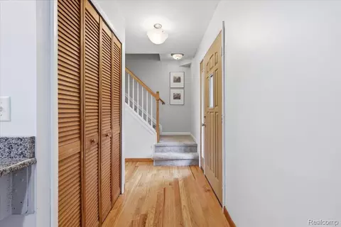 Entry Way - 5105 Mohawk Ave, Independence, MI 48348 photo 1 of 5