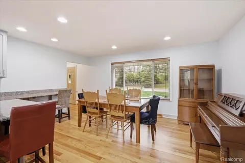 Dining - 5105 Mohawk Ave, Independence, MI 48348 photo 1 of 2
