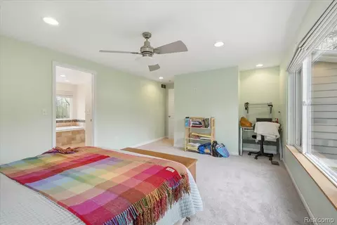 Bedroom - 5105 Mohawk Ave, Independence, MI 48348 photo 2 of 8