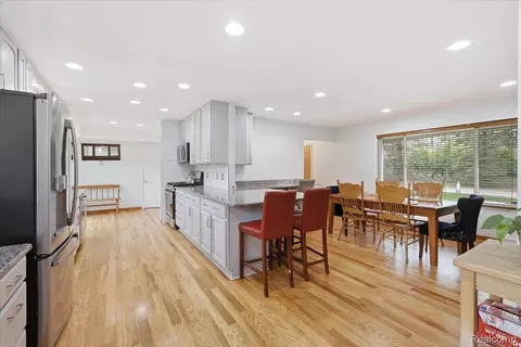 Kitchen - 5105 Mohawk Ave, Independence, MI 48348 photo 5 of 5