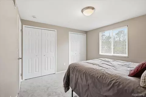 Bedroom - 5105 Mohawk Ave, Independence, MI 48348 photo 8 of 8