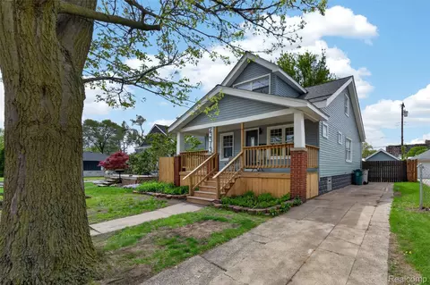 23313 Carlisle Ave, Hazel Park, MI 48030