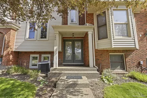 396 W Ann Arbor Trl, Plymouth, MI 48170