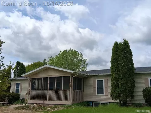 10055 N Genesee Rd, Thetford, MI 48458