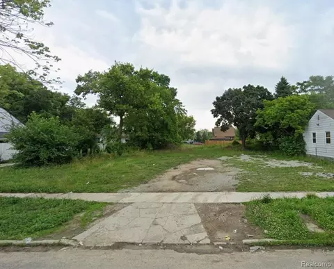 6730 Longacre St, Detroit, MI 48228