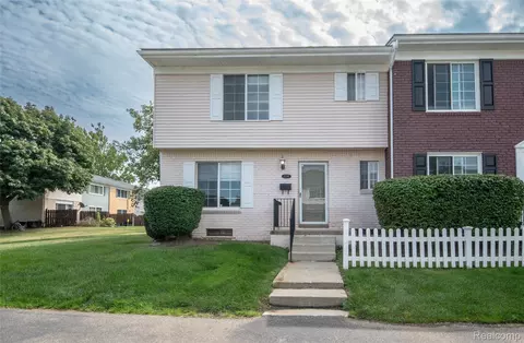32296 W 12 Mile Rd, Farmington Hills, MI 48334