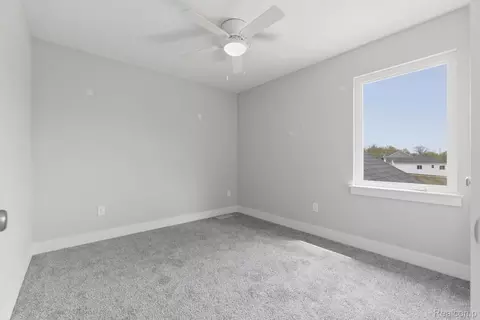 Bedroom - 2359 Baltimore, Davison, MI 48423 photo 5 of 8