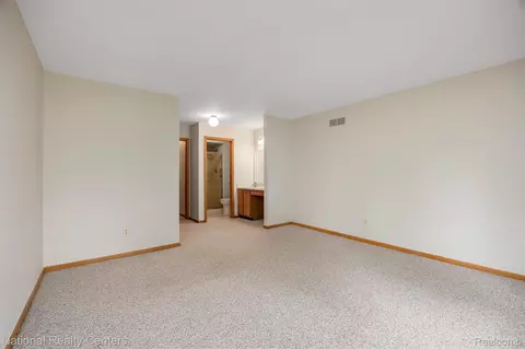 Bedroom - 16061 Meadows Dr, Macomb, MI 48044 photo 1 of 3