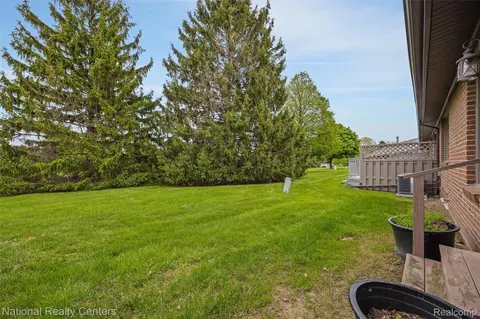 Exterior - 16061 Meadows Dr, Macomb, MI 48044 photo 1 of 2