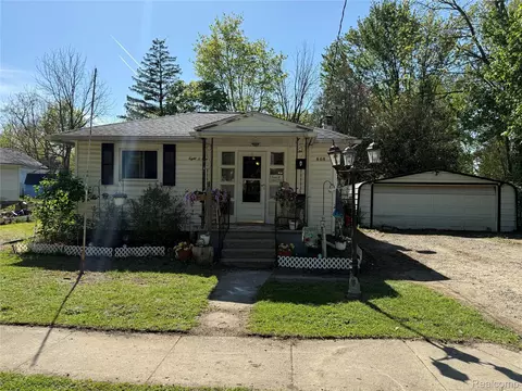 808 Broadway Ave, Owosso, MI 48867