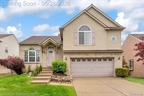 1973 Golfview Ln, Westland, MI 48186