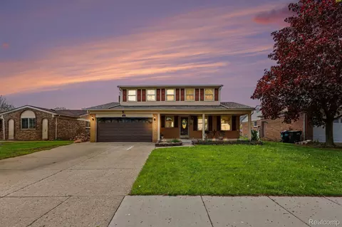 4274 Dickson Dr, Sterling Heights, MI 48310