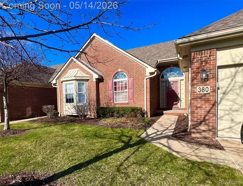 380 Woodhaven Dr, Walled Lake, MI 48390