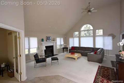 Living - 19205 River Valley Dr, Macomb, MI 48044 photo 3 of 6