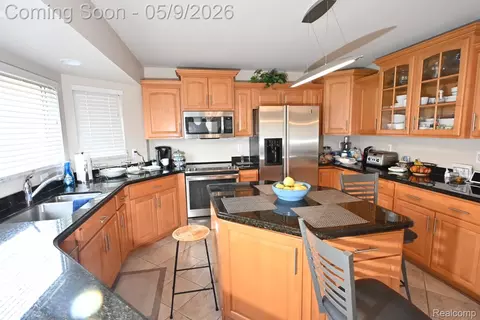 Kitchen - 19205 River Valley Dr, Macomb, MI 48044 photo 1 of 4