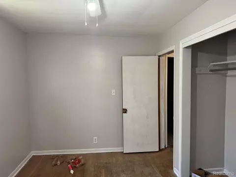 Bedroom - 1913 Basil Ln, Flint, MI 48504 photo 5 of 8