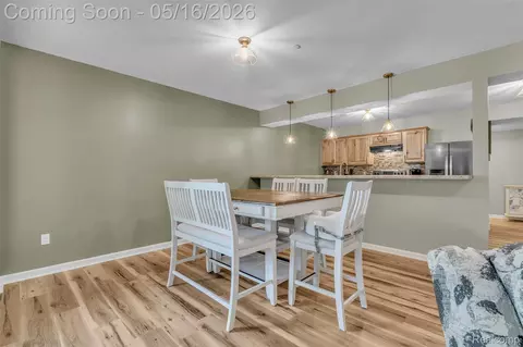 Dining - 4628 Crestway Dr, Brighton, MI 48116 photo 4 of 6
