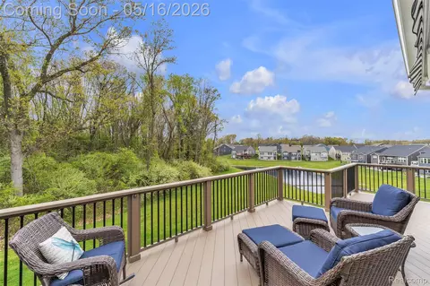 Exterior - 4628 Crestway Dr, Brighton, MI 48116 photo 5 of 11