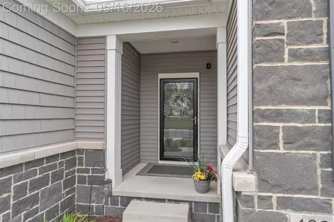 Exterior - 4628 Crestway Dr, Brighton, MI 48116 photo 2 of 11