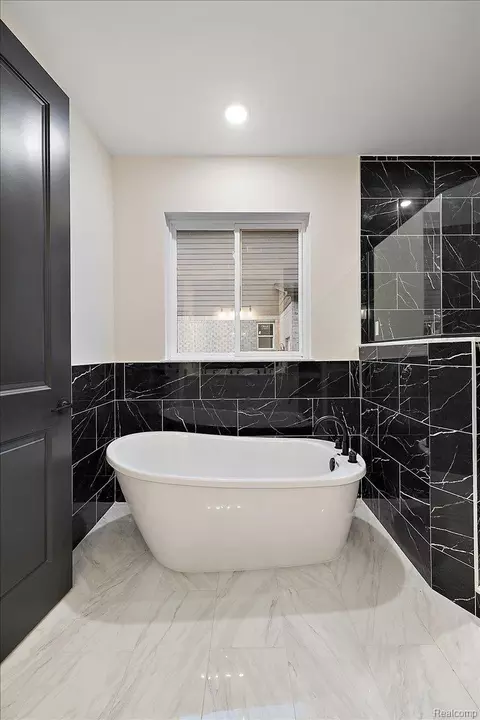 Bath - 50793 Timberstone Dr, Macomb, MI 48042 photo 5 of 13