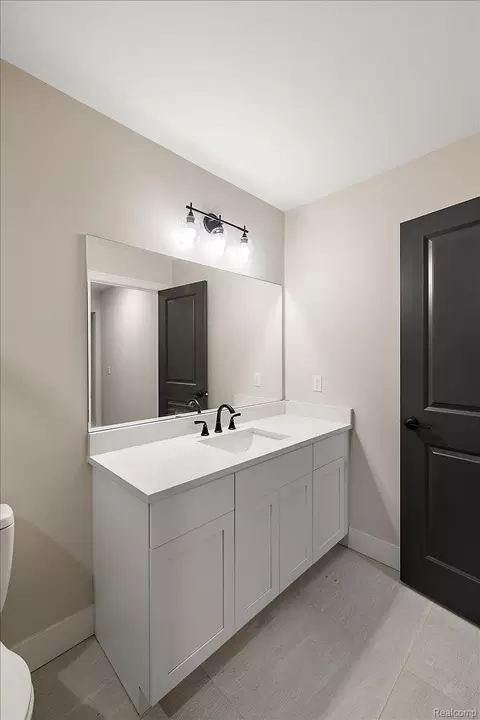 Bath - 50793 Timberstone Dr, Macomb, MI 48042 photo 10 of 13