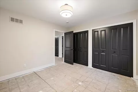 Bedroom - 50793 Timberstone Dr, Macomb, MI 48042 photo 6 of 8