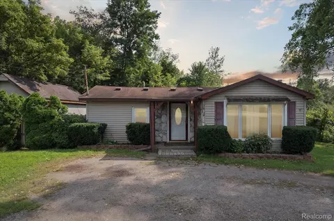 7801 E Michigan Ave, Jackson, MI 49201