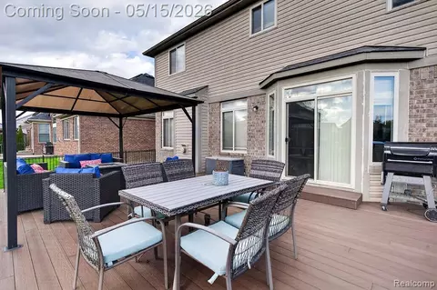 Exterior - 49281 Percheron Dr, Macomb, MI 48042 photo 3 of 6