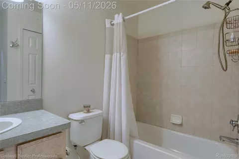 Bath - 52237 Mitchell Ln #11, Macomb, MI 48042 photo 3 of 4