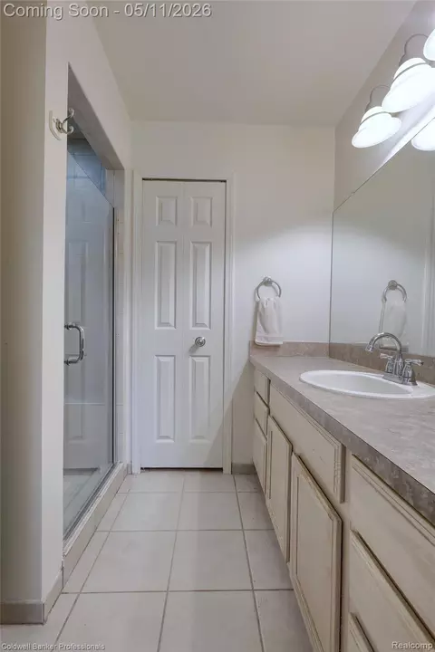 Bath - 52237 Mitchell Ln #11, Macomb, MI 48042 photo 2 of 4