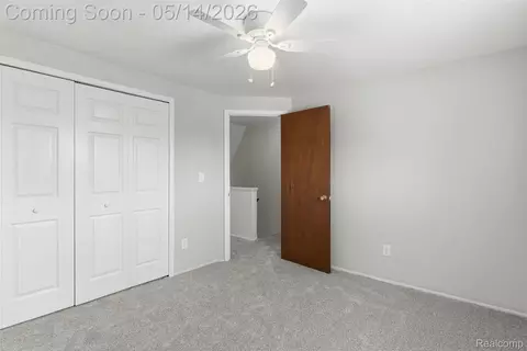 Bedroom - 9338 E Lippincott Blvd, Davison, MI 48423 photo 4 of 6