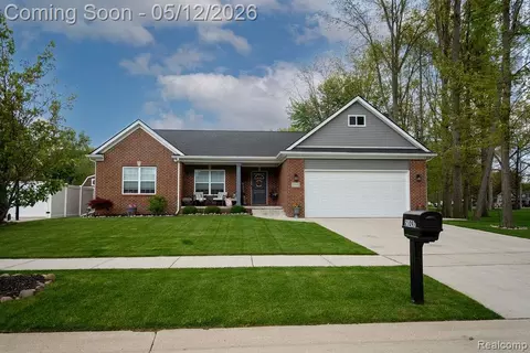 21097 Mcguire, Brownstown, MI 48174