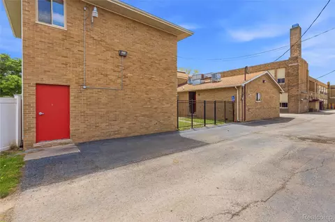 Exterior - 19621 Wood St, Melvindale, MI 48122 photo 8 of 11