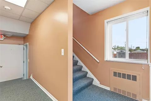 Entry Way - 19621 Wood St, Melvindale, MI 48122 photo 4 of 10