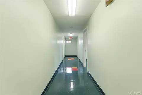 Entry Way - 19621 Wood St, Melvindale, MI 48122 photo 9 of 10