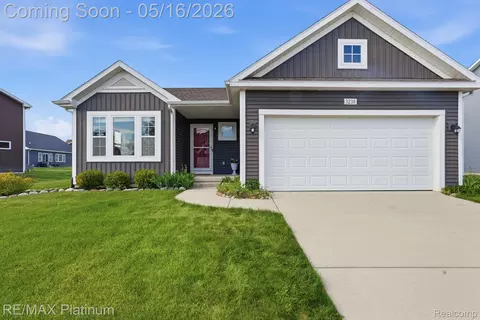 3238 Hill Hollow Ln, Howell, MI 48855