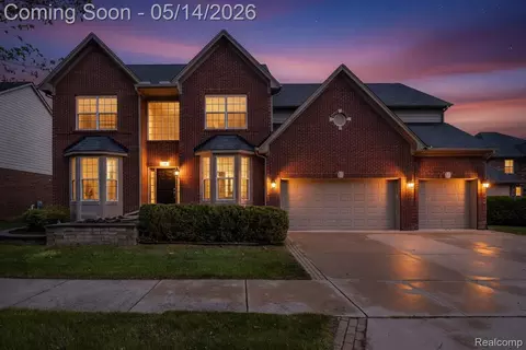 756 Palermo, Troy, MI 48084