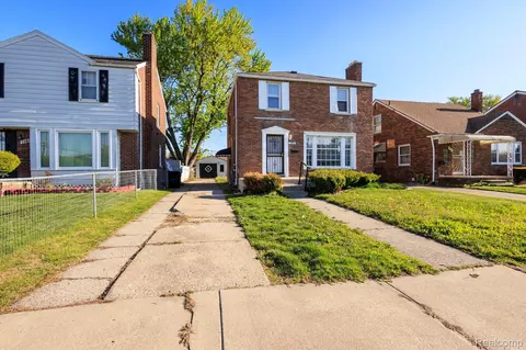 13821 Fairmount Dr, Detroit, MI 48205